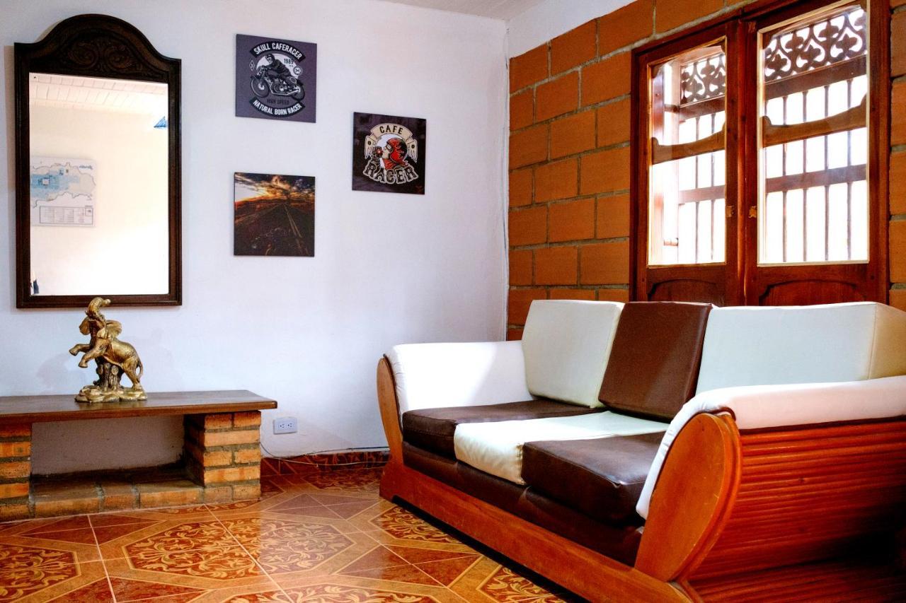 Cafe Racer Hostel 하르딘 외부 사진